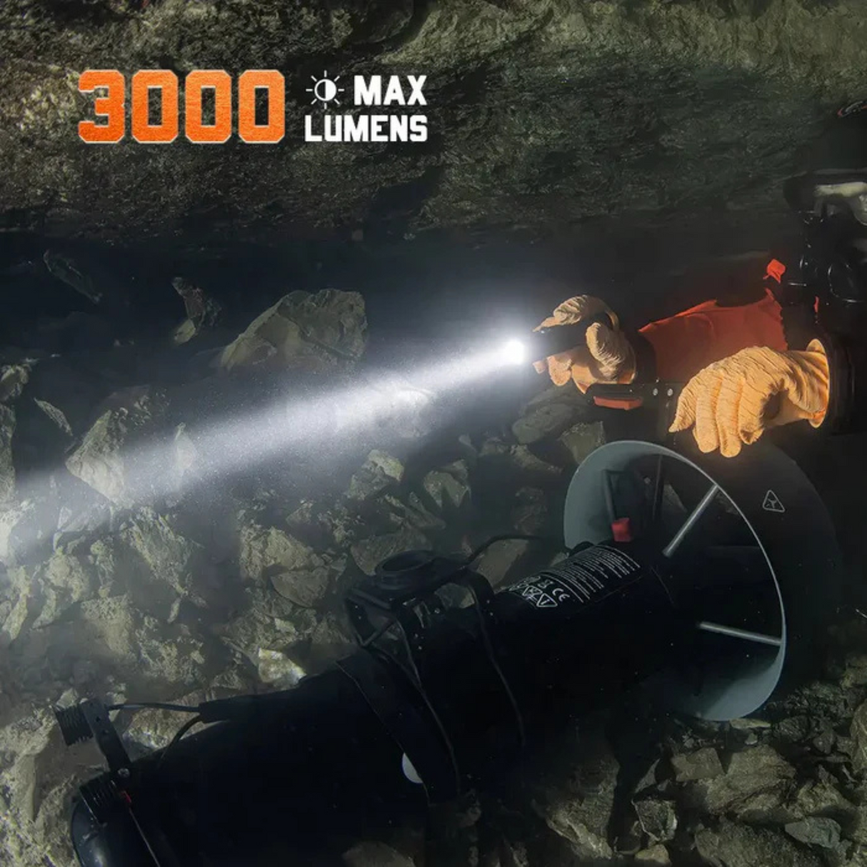 OrcaTorch DC710 Dive Light with Direct Charging