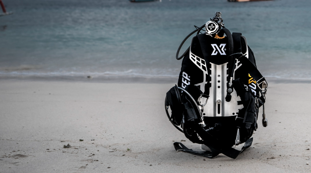 XDeep Wing, Harness and Backplate System Mikes Dive Store