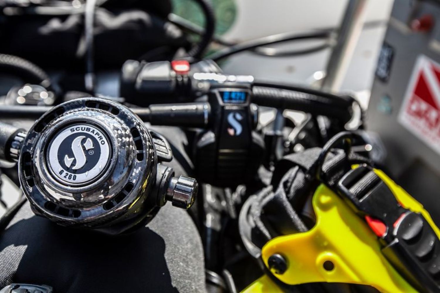 Diving Regulator Rack Scubapro's Carbon Dive Regulators Range – Mikes Dive Store
