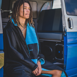 Dryrobe® Advance Long Sleeve Changing Robe for Adults - Black/Blue