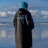 Dryrobe® Advance Long Sleeve Changing Robe for Adults - Black/Blue