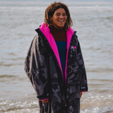 Dryrobe® Advance Long Sleeve Changing Robe for Adults - Black Camo Pink