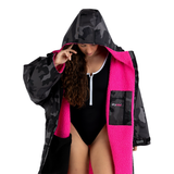 Dryrobe® Advance Long Sleeve Changing Robe for Adults - Black Camo Pink